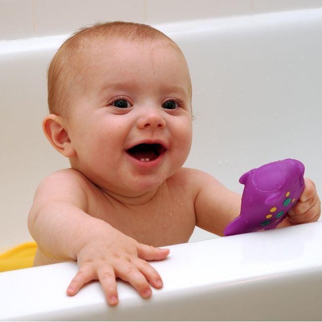 Safe Bath Temperature For Babies, How To Make Bathtub Safe For Toddler